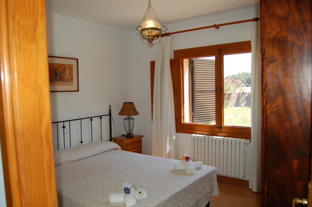 Private Villas Puerto Pollensa For Family Groups, Private Mountain Ideal For Runners, Trailers, Hikers, It Is Approximately 3 Minute Walk From The Beach 객실 사진