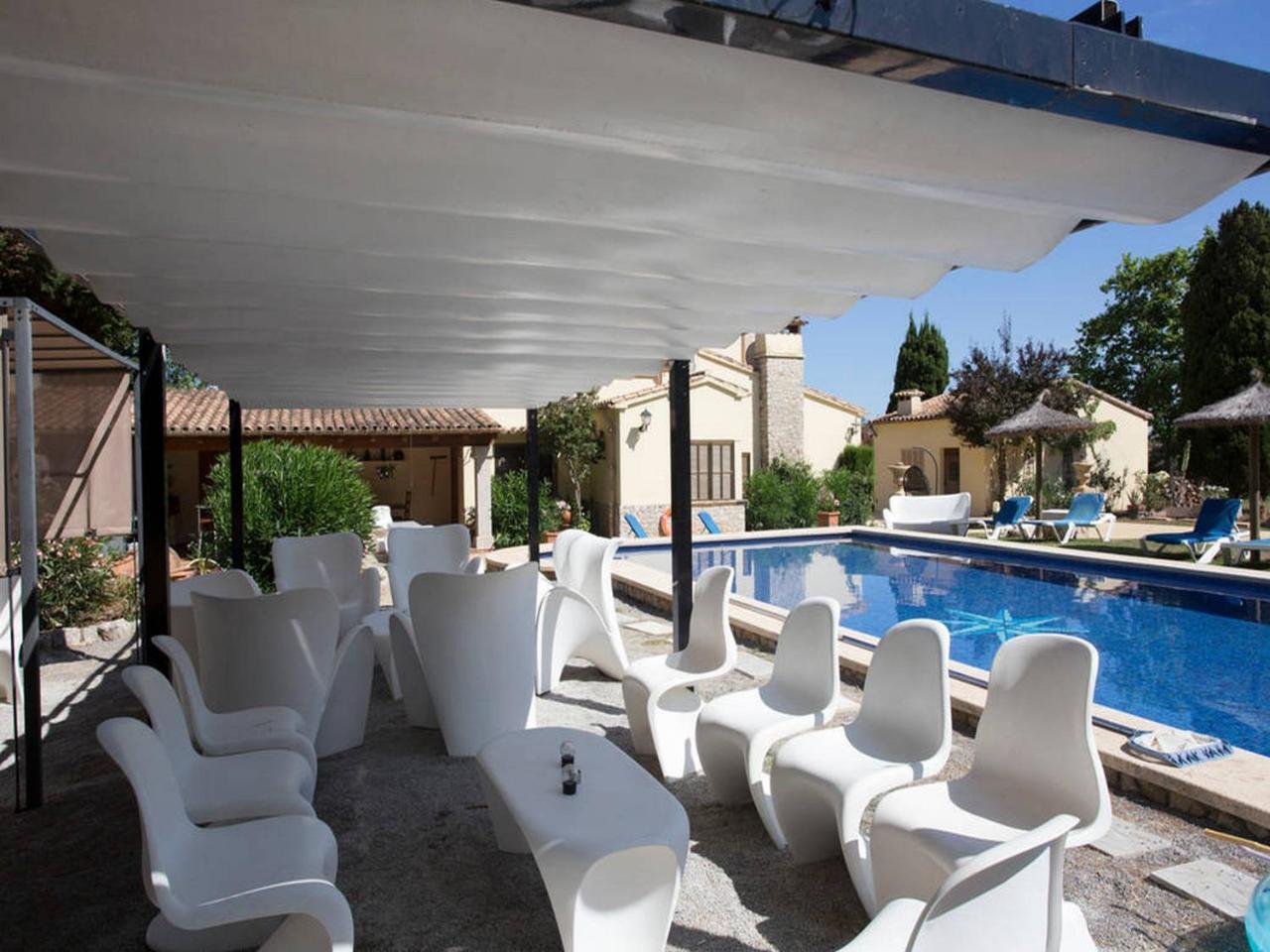 Private Villas Puerto Pollensa For Family Groups, Private Mountain Ideal For Runners, Trailers, Hikers, It Is Approximately 3 Minute Walk From The Beach 외부 사진