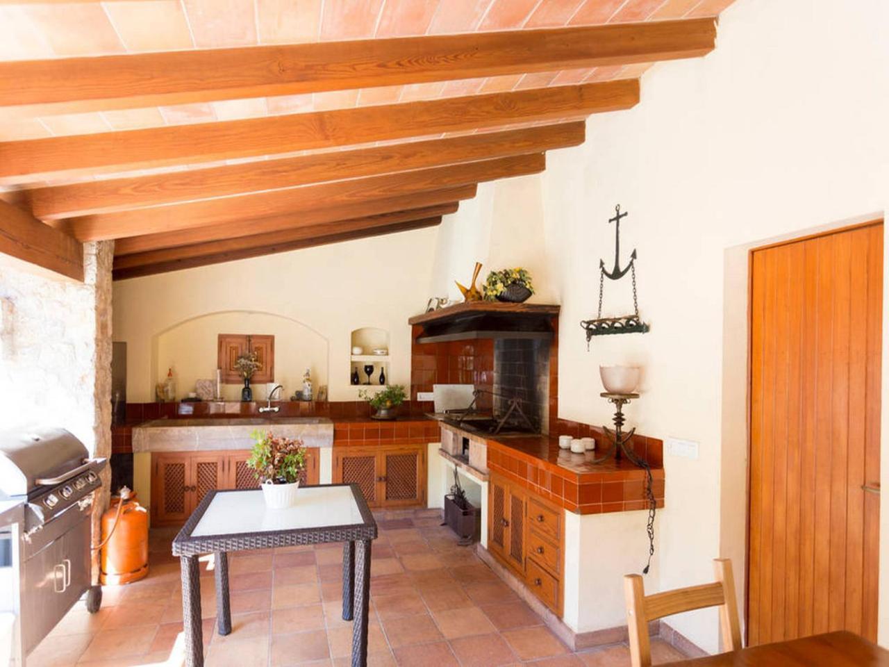 Private Villas Puerto Pollensa For Family Groups, Private Mountain Ideal For Runners, Trailers, Hikers, It Is Approximately 3 Minute Walk From The Beach 외부 사진